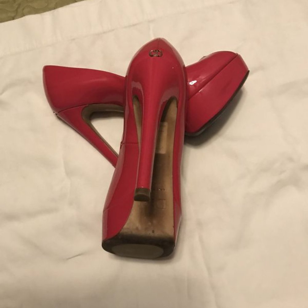 Shoes - Picture 2 of 3